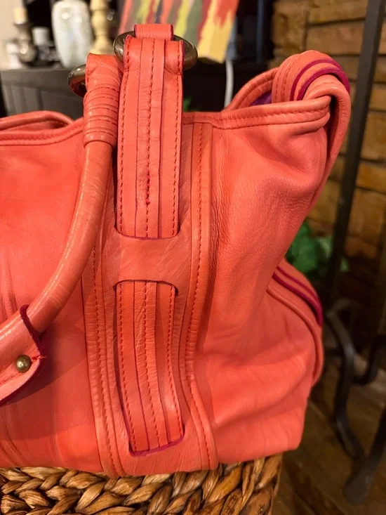 Vintage Marc Jacob’s Made in Italy Leather Slouchy Tassel Tote Handbag Orange - Picture 5 of 16